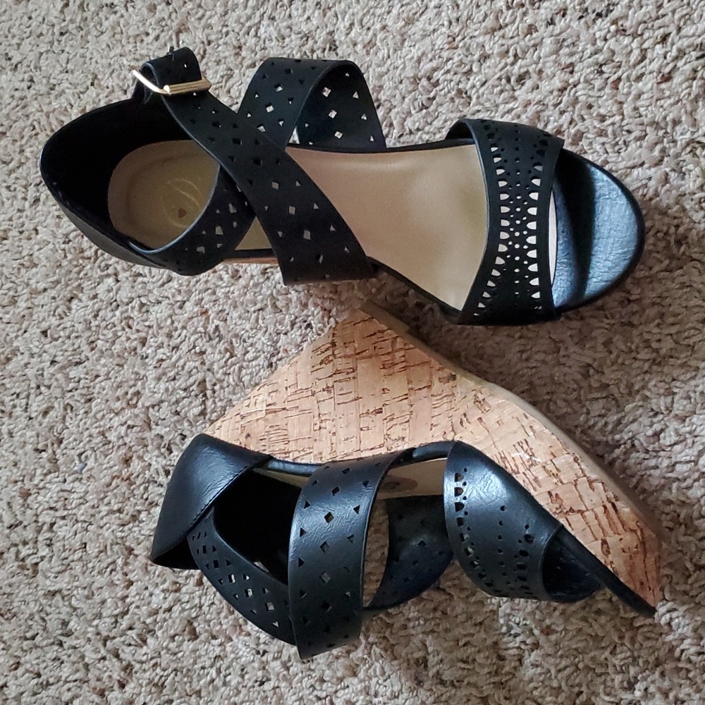💋SHOES💋Heels - Picture 2 of 8